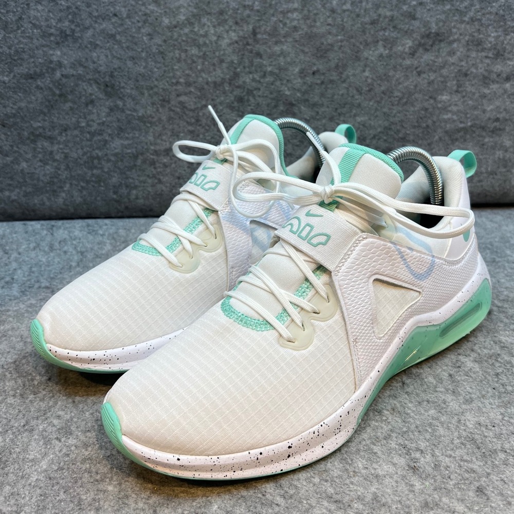 Nike Athletic Shoes in White and Mint